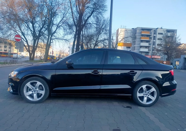 Audi A3 cena 75000 przebieg: 82000, rok produkcji 2017 z Warszawa małe 211